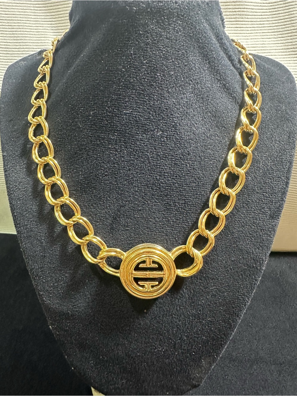 Vtg: 1980’s GIVENCHY Logo Link Necklace